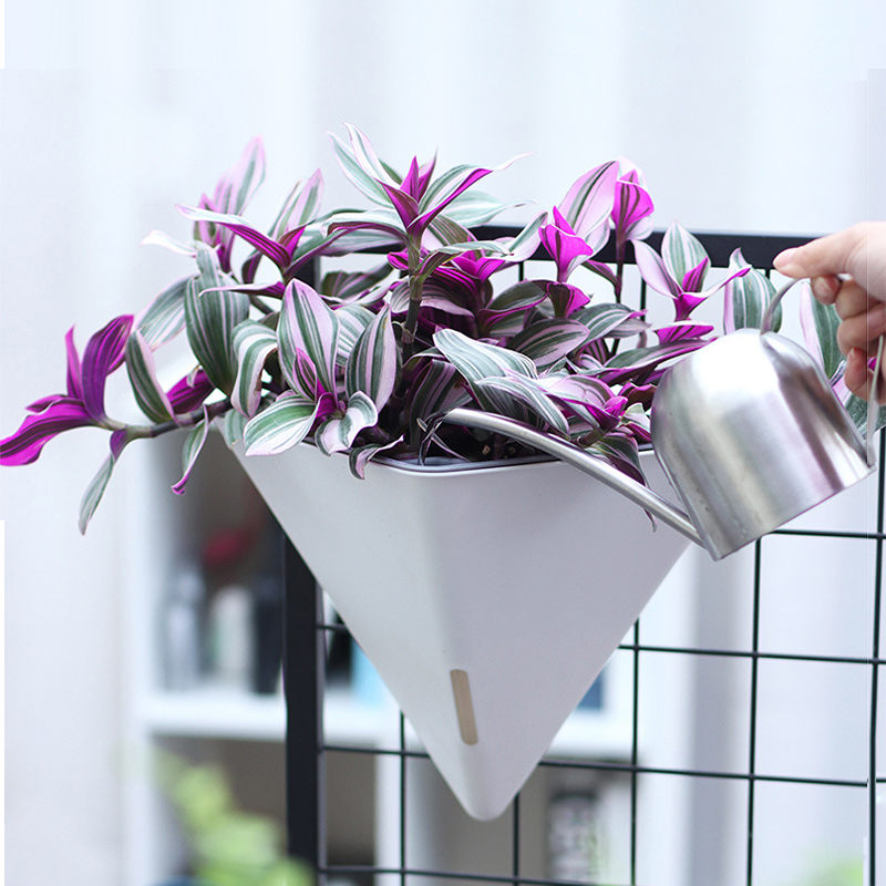 กระถางต้นไม้ติดผนังรูปสามเหลี่ - Gardening Tools Green บทวิจารณ์และราคา